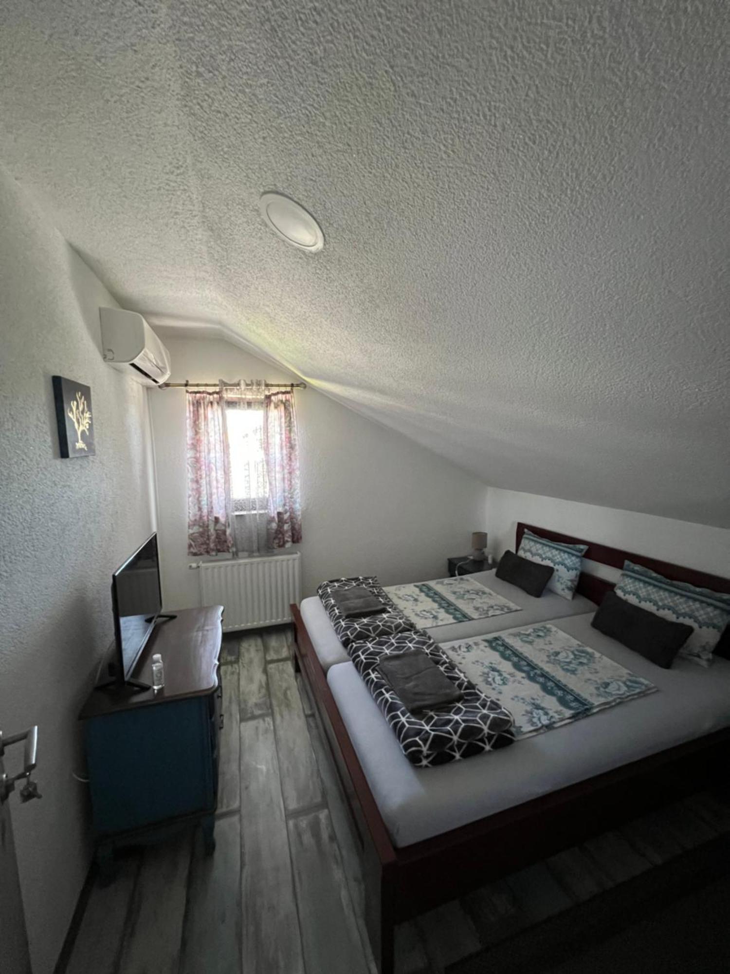 Prenociste-Sobe-Rooms-Aman Бихач Экстерьер фото